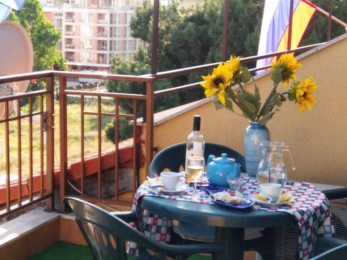 Golden Dreams Apartment Slăntjev Brjag Exteriör bild